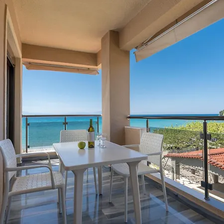 Apartamento Alkioni By The Sea *