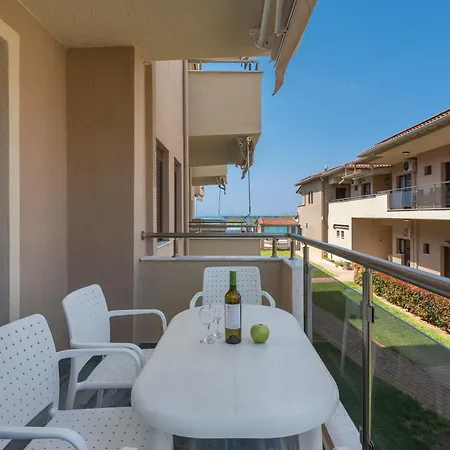 Alkioni By The Sea Apartamento *
